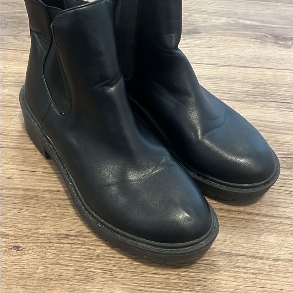 Women’s faux Black Leather Boots
